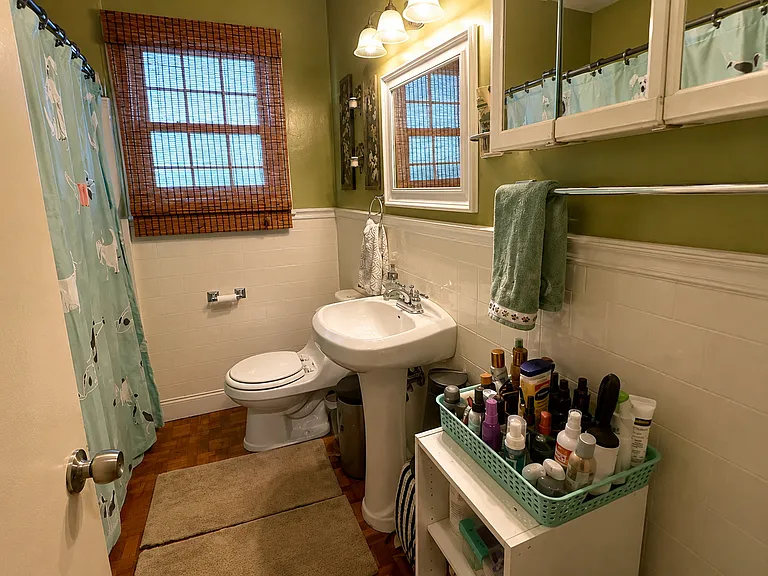 12 Plew Ave — Photo 6