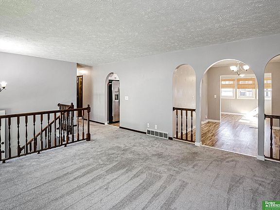 4th image of 10734 Borman Cir