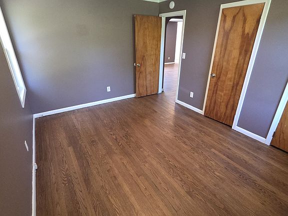 5th image of 3 N Hill Ln #2