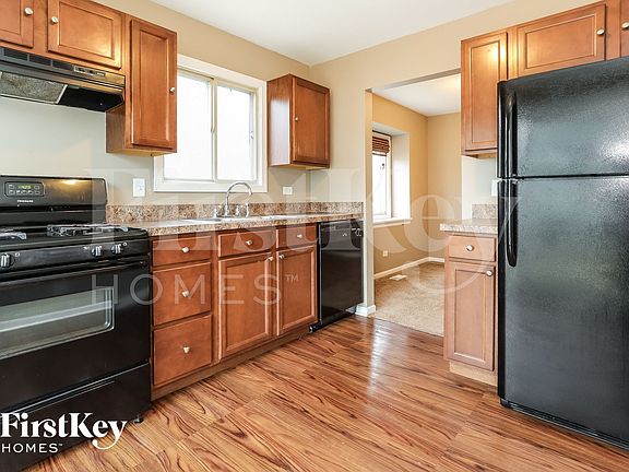 5th image of 1405 Middlebury Dr