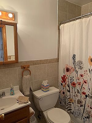 4th image of 610 Manhattan Ave APT 3L