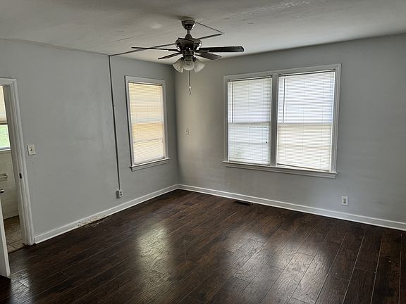 3rd image of 852 Saint Clair St APT 1