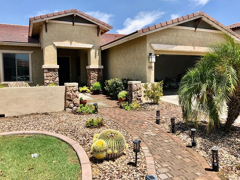 Custom paver walkway
