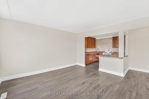 1698A Eglinton Ave W Photo 1