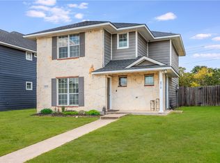 2919 McLaren Dr, College Station, TX 77845