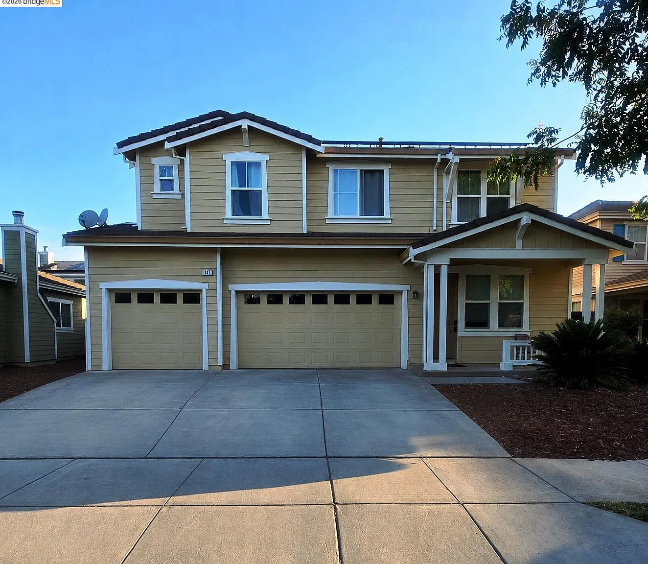 5 bed, 3.0 bath, 2524 sqft, $3,850 — Photo 1