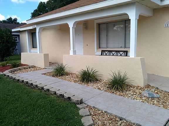 3rd image of 12878 New York Woods Cir