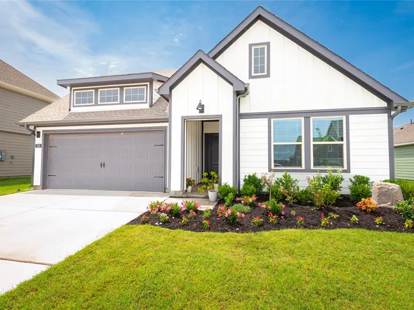 723 Primrose Ln, Pilot Point, TX 76258