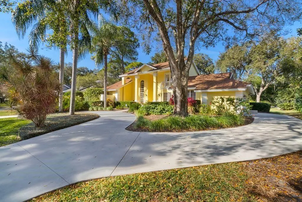 3 bed, 3.5 bath, 2362 sqft, $4,150 — Photo 3