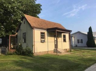 609 8th St, Pawnee, IL 62558