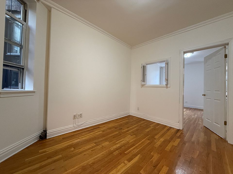 1st image of 304 E 83rd St #3E