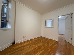304 E 83rd St #3E, New York, NY 10028
