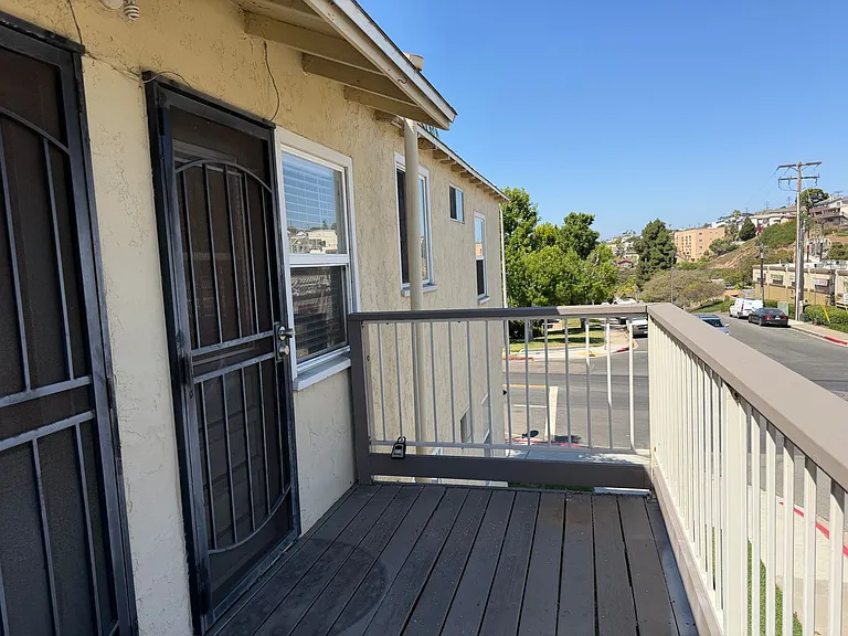 3805 Voltaire St — Photo 18
