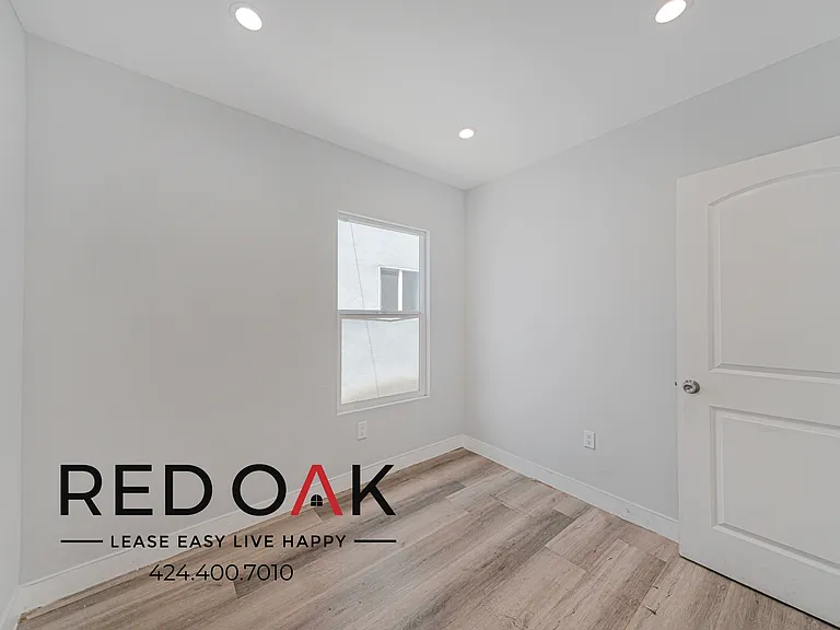 6433 S Victoria Ave #6433 — Photo 8