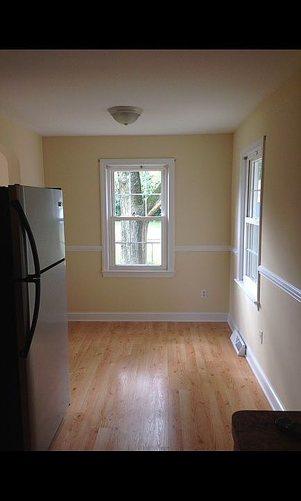 2nd image of 540 Lin Hill Cir
