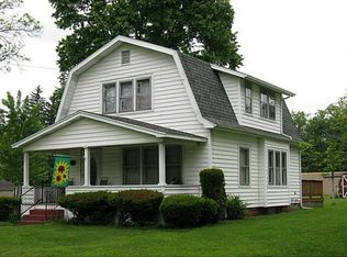 210 W 3rd St, Waterford, PA 16441
