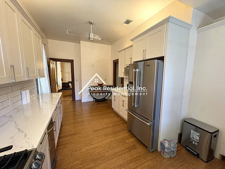 2400 I St — Photo 11