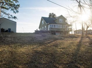1418 S Summit Dr, Holts Summit, MO 65043