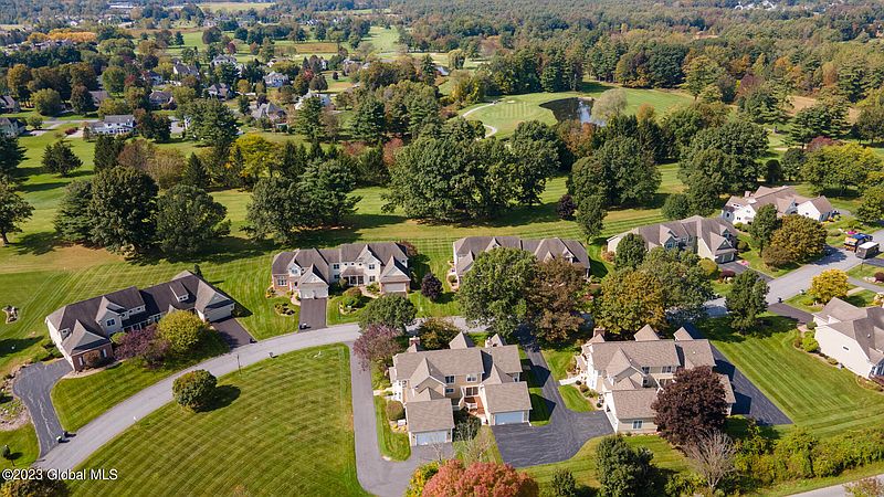 2nd image of 18 Overlook Drive