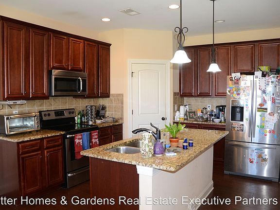 5th image of 1021 Gentle Bend Ct