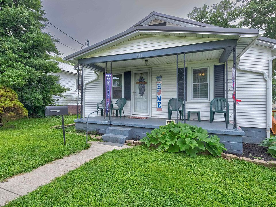 1st image of 611 15th St