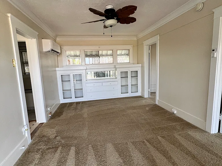 425-429 S Cabrillo Ave #427 — Photo 10