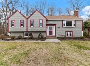 12 Gridley Bryant Rd, Scituate, MA 02066