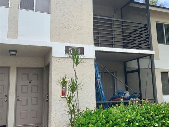 511 Gardens Dr APT 204