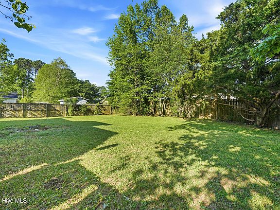 4th image of 5100 Masonboro Loop Road