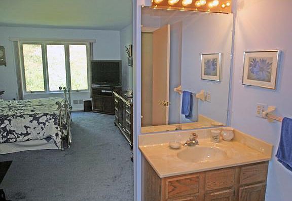 Master bedroom - sink