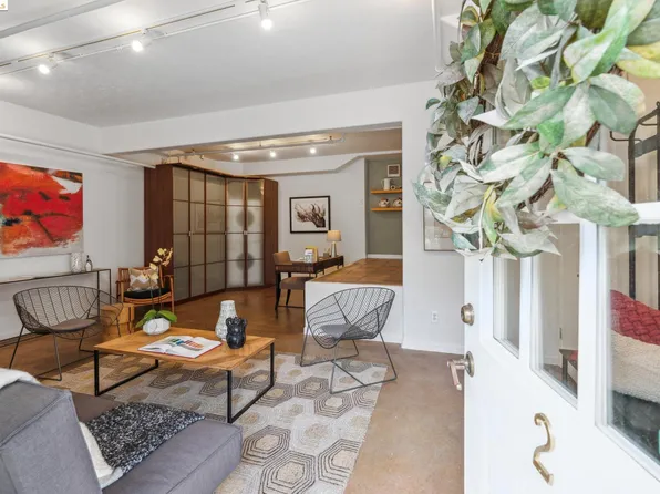2649 San Pablo Ave APT 2, Berkeley, CA 94702