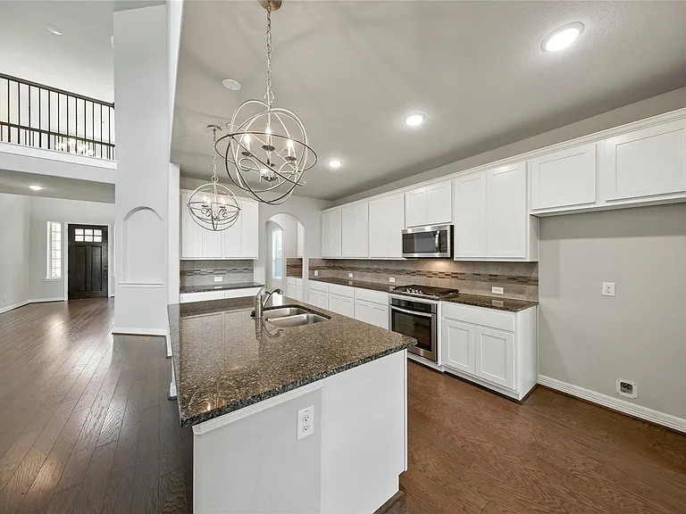 2072 Brookmont Dr — Photo 12