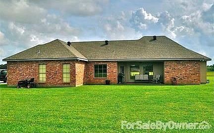 Back Patio
						:
						The back patio has stained & sealed concrete.