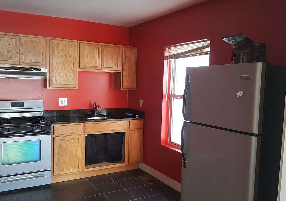 2nd image of 7 Russell St #1F