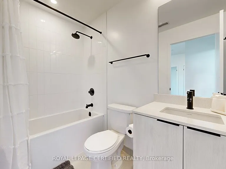 2495 Eglinton Ave W #205 — Photo 25