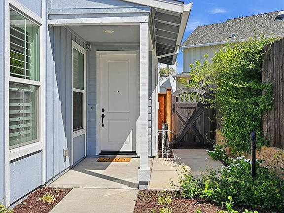 3rd image of 849 Farmhouse Way