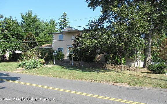 3rd image of 98 Sinclair Ave