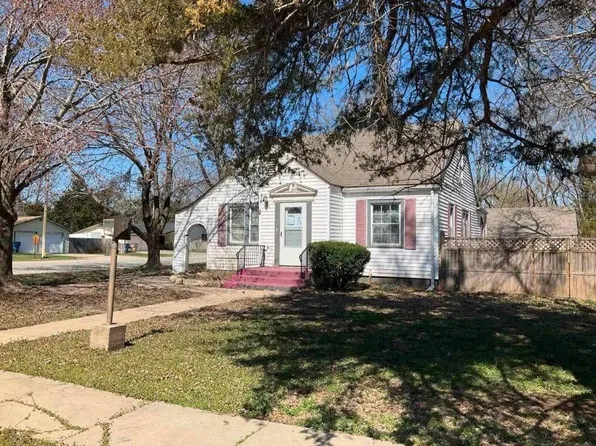 212 W 8th St, Sedgwick, KS 67135