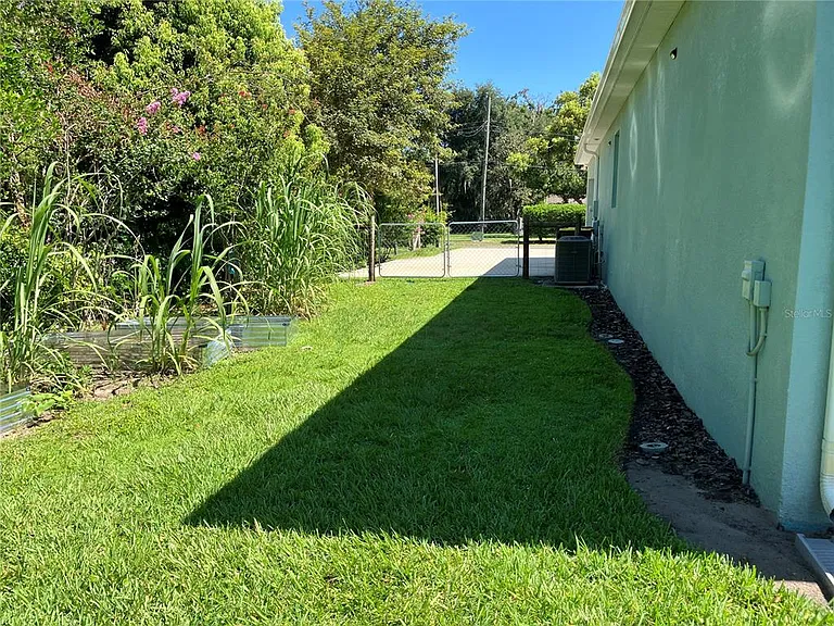3834 Charter Rd — Photo 48