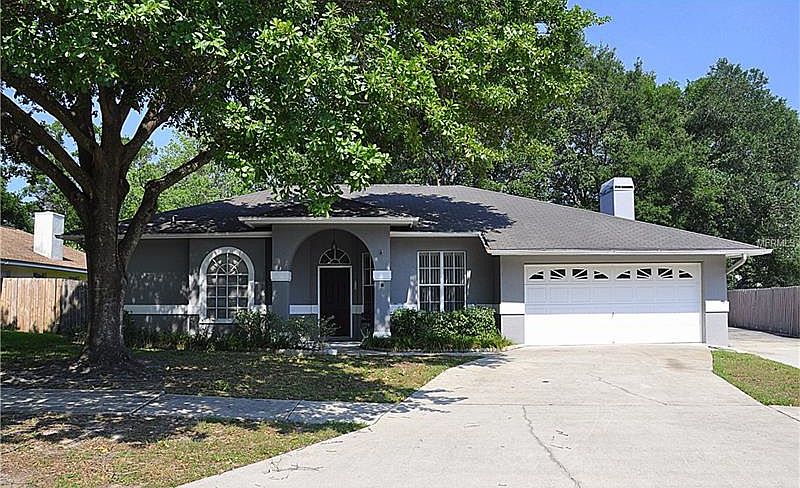 1st image of 2250 Groveland Dr
