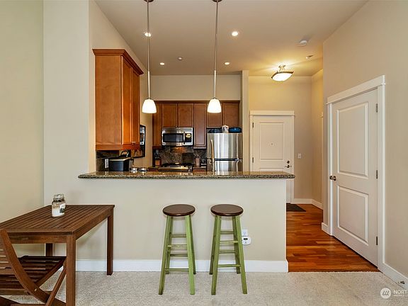 5th image of 400 Washington Avenue #414