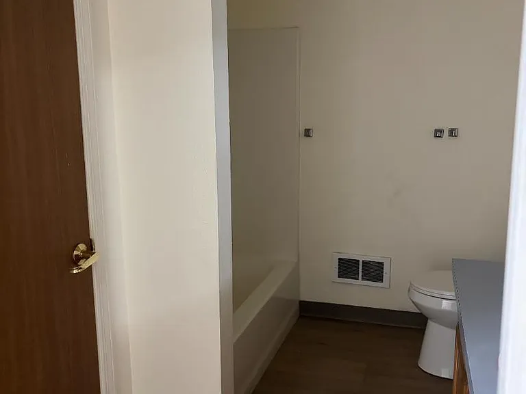 Unit Photo