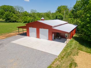 1116 Maxwell Branch Rd, Cottontown, TN 37048