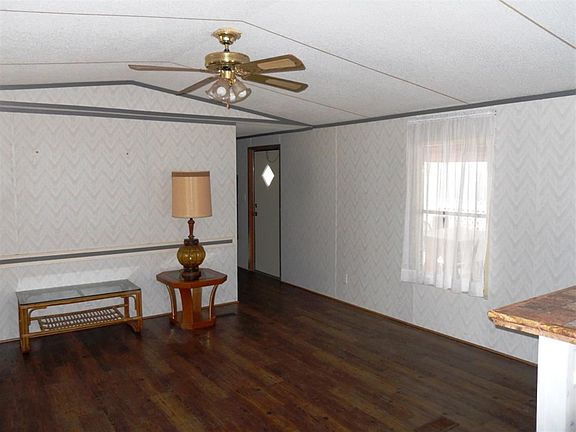 3rd image of 1435 County Road 335
