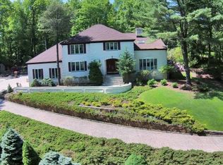 18 Cambridge Dr, Warren, NJ 07059