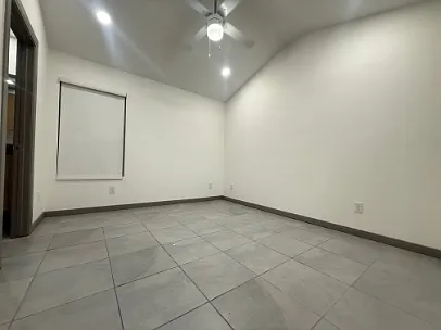 1321 E Iris Ave #4 — Photo 3