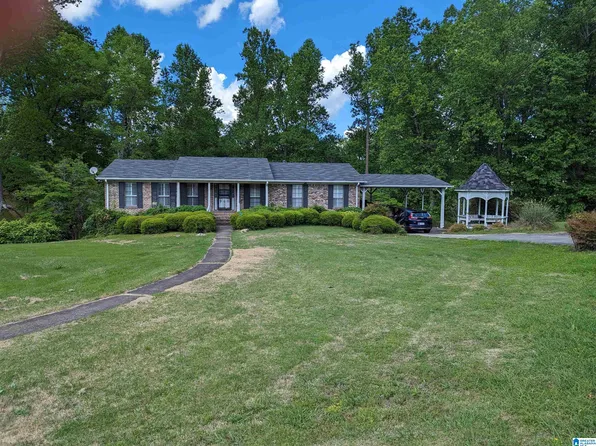 1628 Gillies Dr, Bessemer, AL 35023