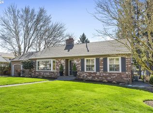 5500 SW Downs View Ct, Portland, OR 97221