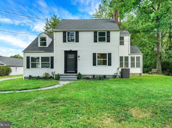 9 Penarth Dr, Wilmington, DE 19803