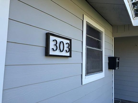 2nd image of 303 Elaine St